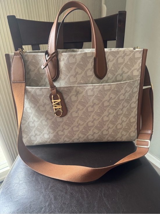 Michael Kors Handbags - Michael Kors Gigi Large Tote Bag Beige and Brown caryall with Adjustable Strap